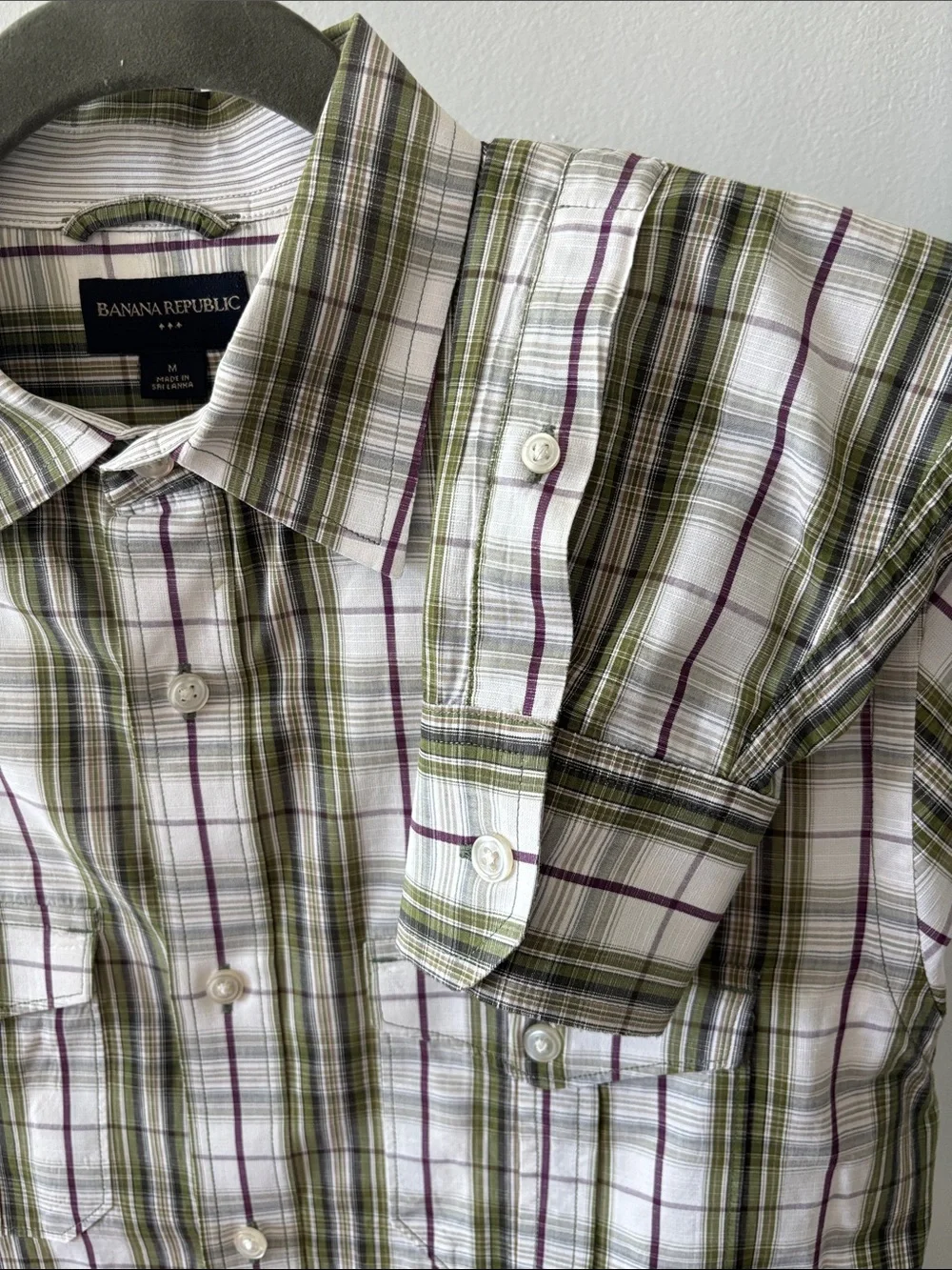 Banana Republic Plaid Long-Sleeve Button Down Shirt
